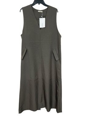 NEW Classical Elf Sleeveless V-Neck Shift Dress in Olive Brown Minimalist